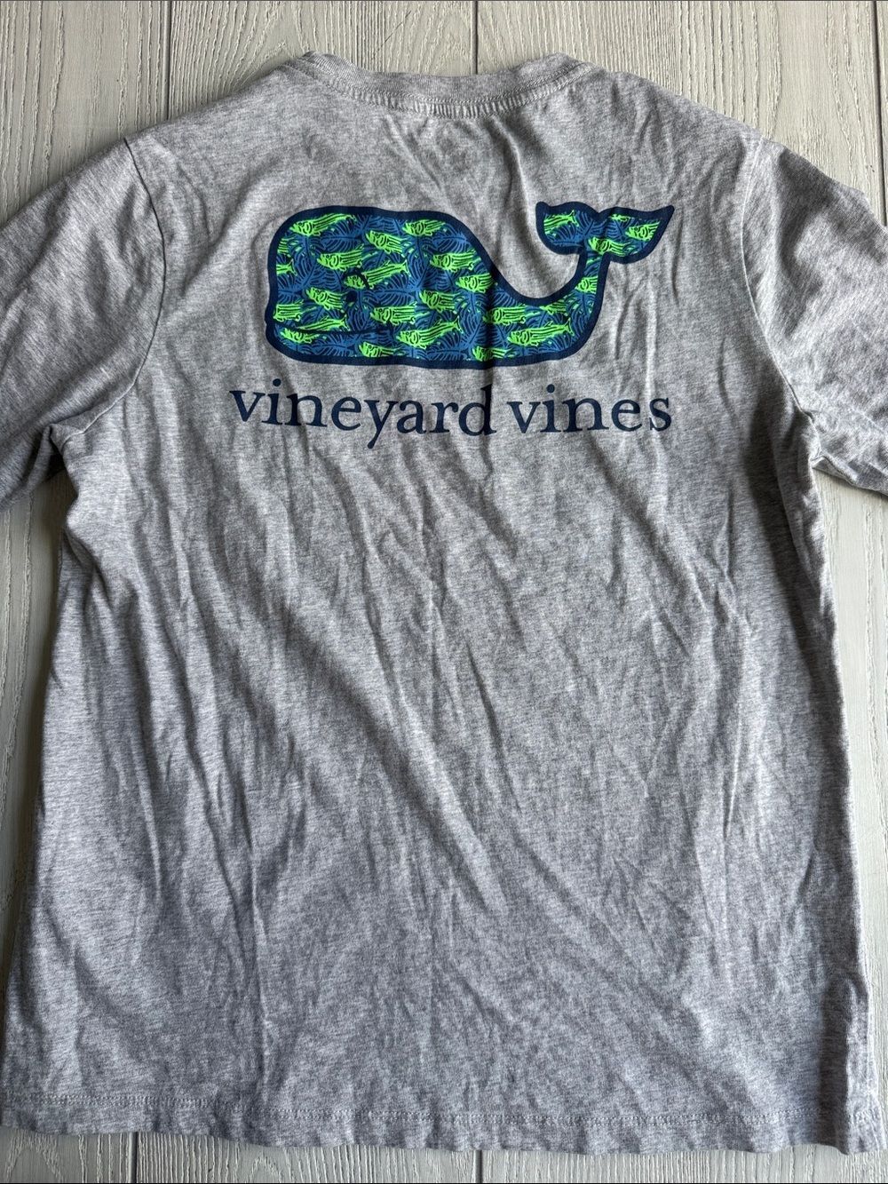 Vineyard vines gray short sleeve tshirt with whale logo, Medium 10/12 - Picture 7 of 7